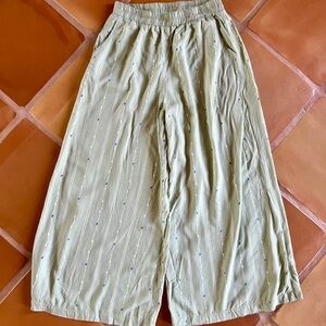 Wide Leg Flowey Pants in Sage Green with White Stripes, Size S.